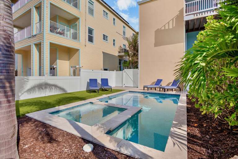 Private Pool and Spa