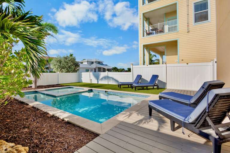 Private Pool and Spa