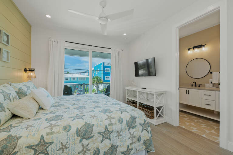Second Bedroom - King