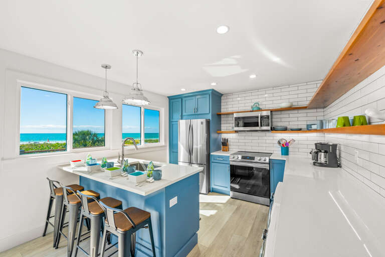 Fully equipped modern kitchen