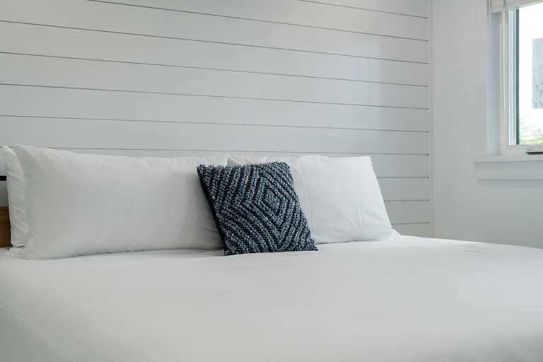 Second Bedroom, Queen bed