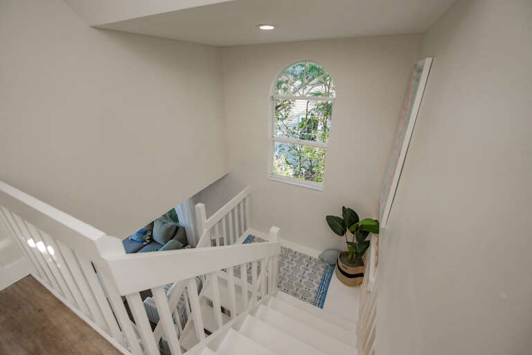 Modern Indoor Stair Feature