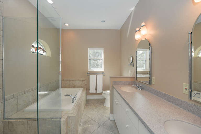 Primary Bathroom, Ensuite