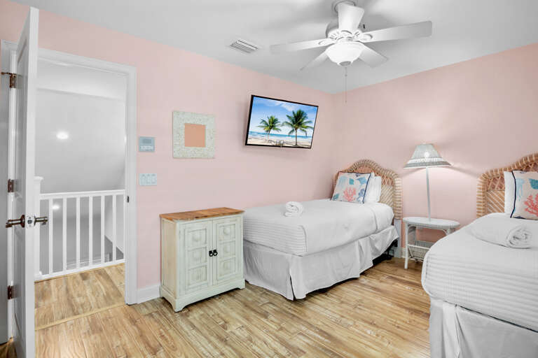 Third Bedroom - Two Twins