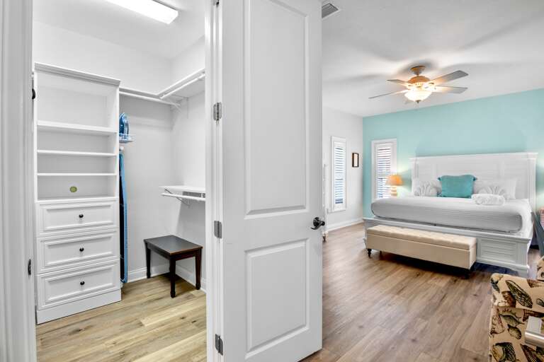 Primary Bedroom - Closet