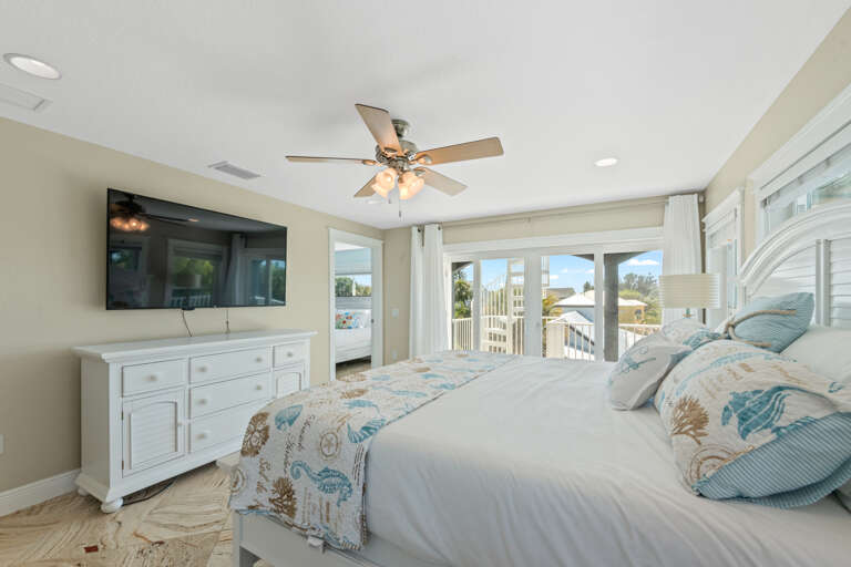 Primary Bedroom, 3rd floor  - King Bed and Roof Top Access