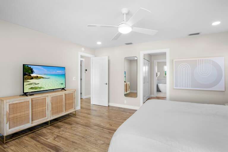 Primary Bedroom, King