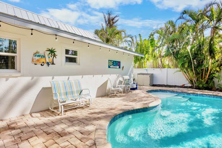 Poolside Seating