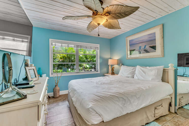 Primary Bedroom, King