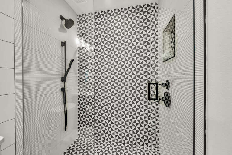 Primary En-Suite