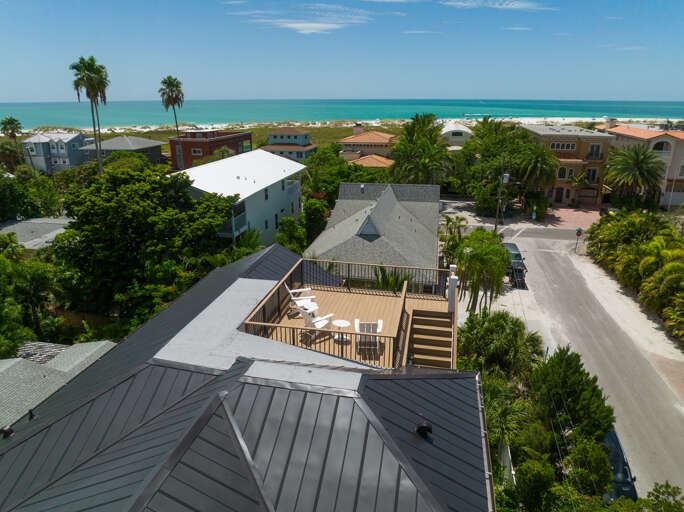 Rooftop Balcony