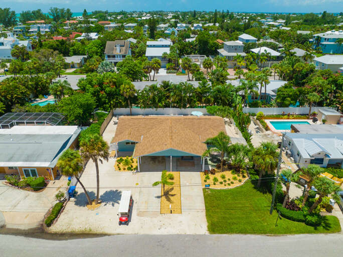 Close To Gulf Beaches