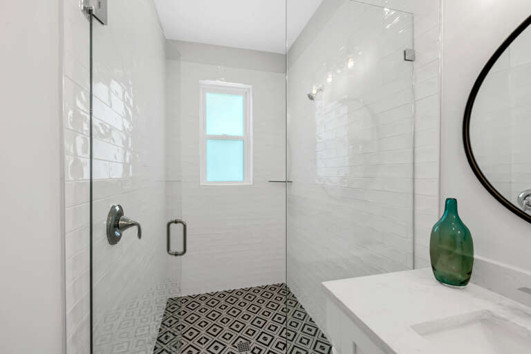 Primary En-Suite Bathroom