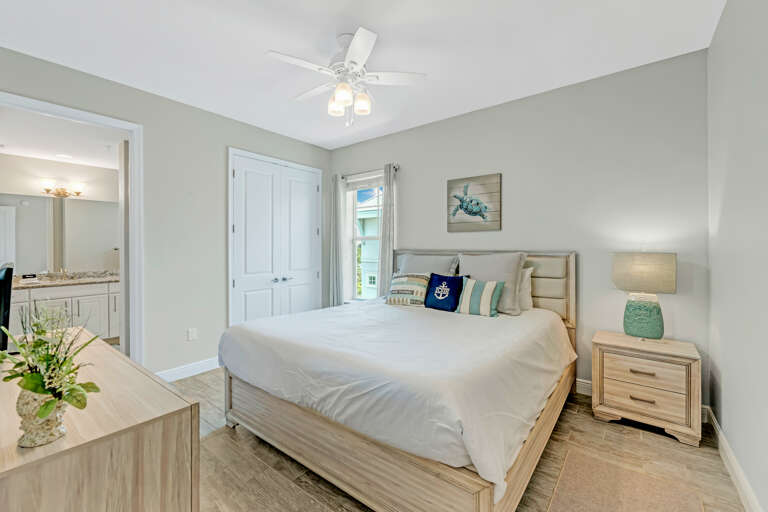 Second Bedroom - King
