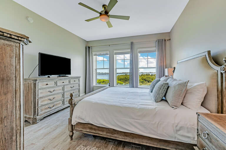 Primary Bedroom - King