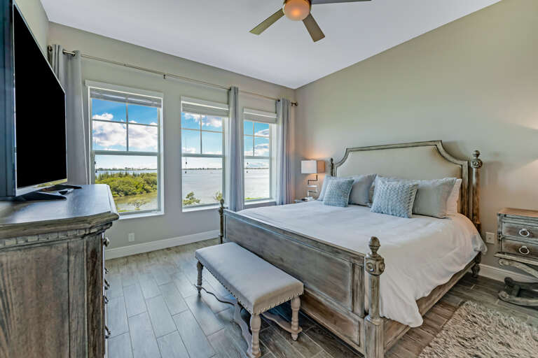 Primary Bedroom - King