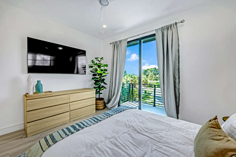 Third Bedroom - King