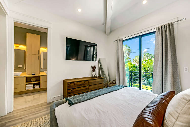 Primary Bedroom - King