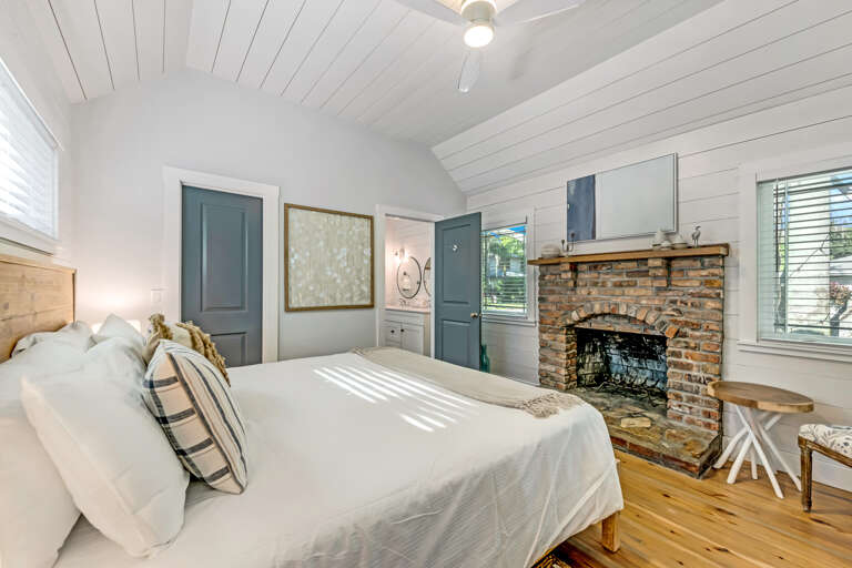 Primary Bedroom - King