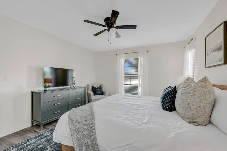 Primary Bedroom - King
