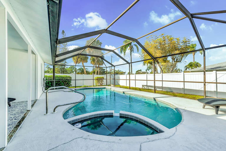 Private Pool and Spa