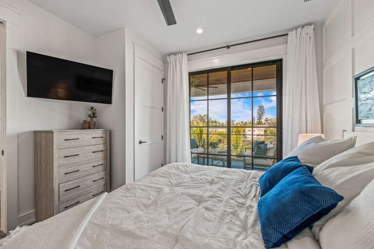 Fifth Bedroom - King