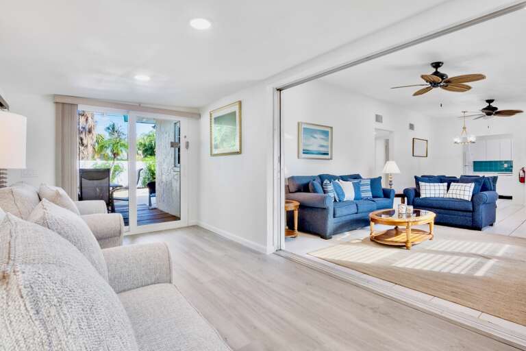 Living Area - Seating
