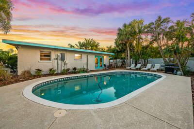 Private Pool and Lounge Area