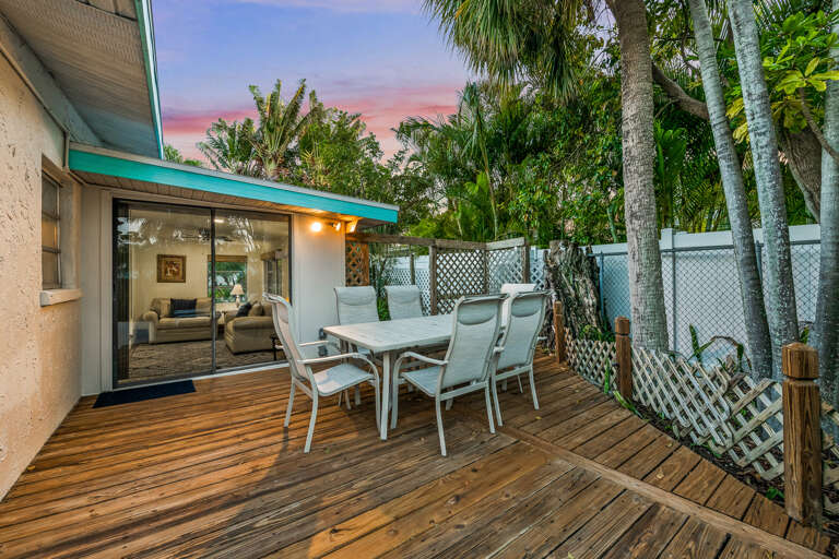 Outdoor Dining Area