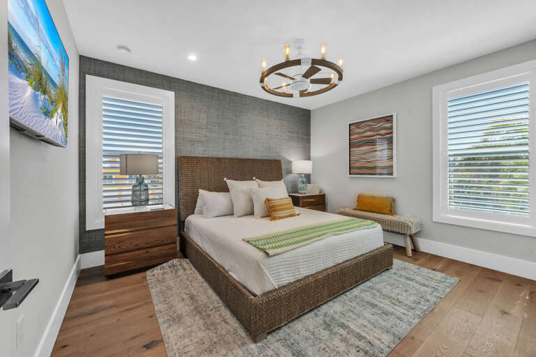 Second Bedroom - King
