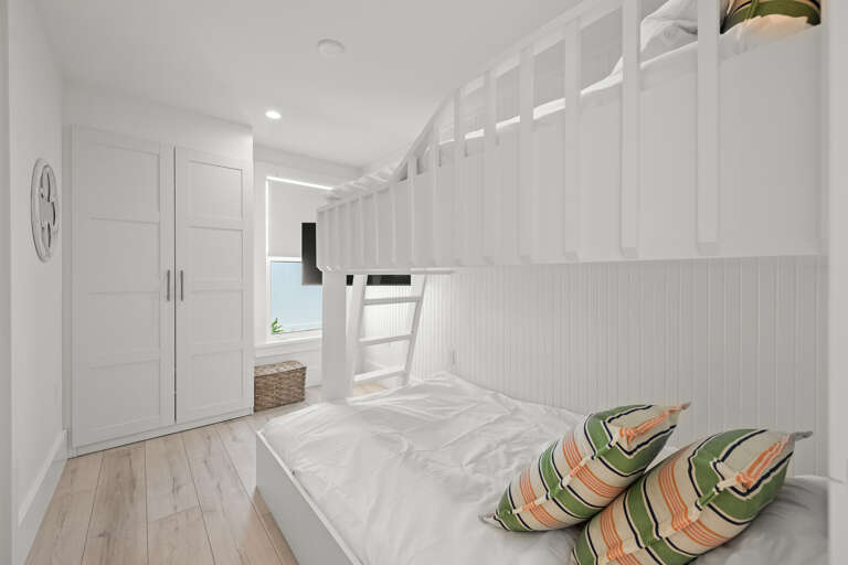 Third Bedroom - Twin/Full Bunk