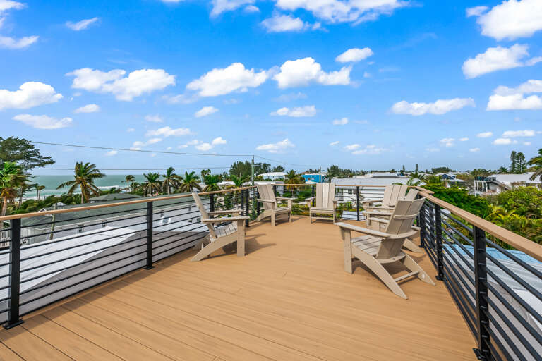 Rooftop Deck