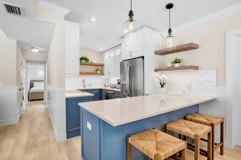 Fully Equipped Kitchen, Breakfast Bar