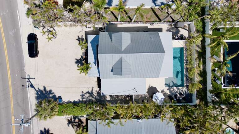 Sandpiper Villa by AMI Locals