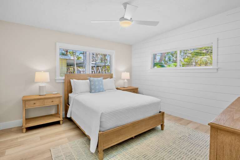 Second Bedroom - Queen