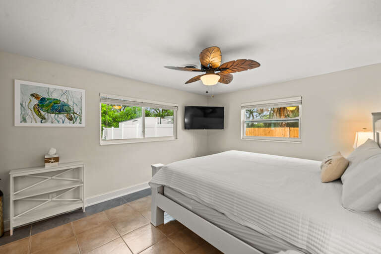 Second Bedroom - King