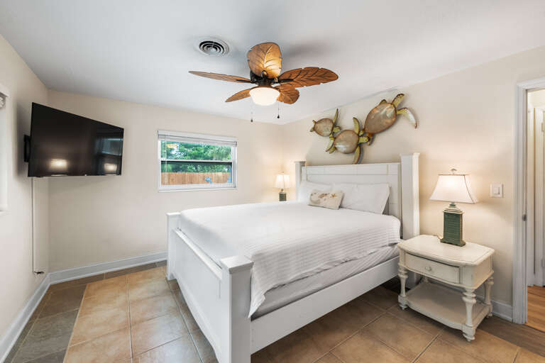 Second Bedroom - King
