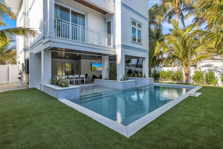 Private Pool and Spa