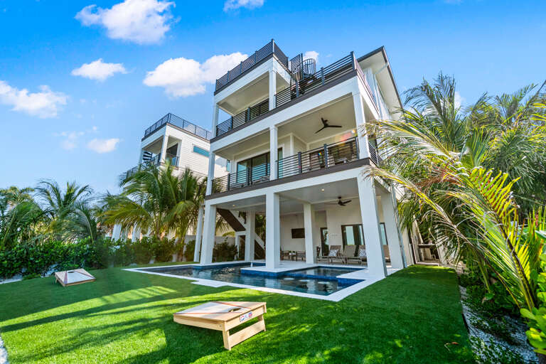 Modern and Symmetrical House