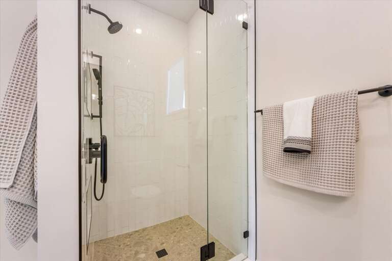 Primary Bedroom - Ensuite Bathroom