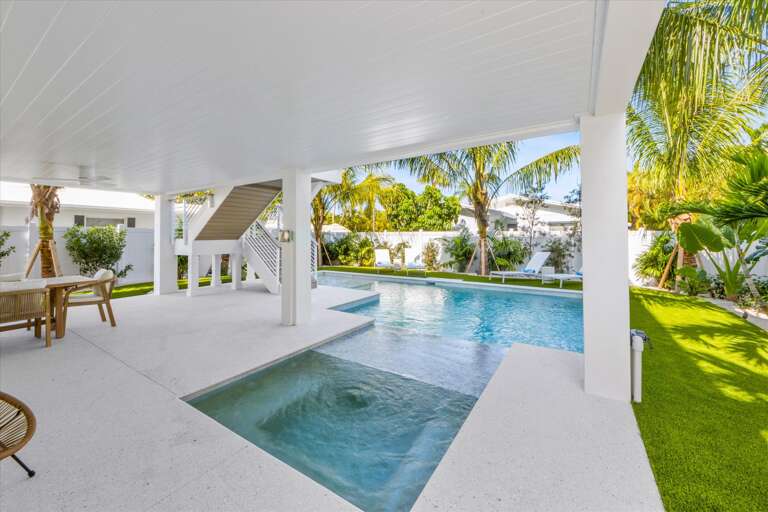 Private Pool and Spa