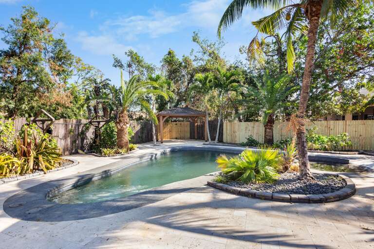Private Saltwater Pool