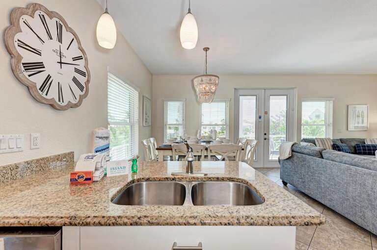 Kitchen - Anna Maria Island Locals