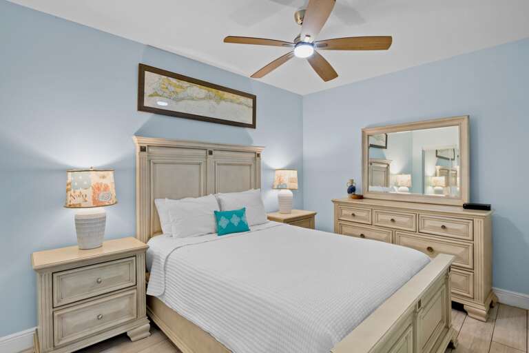 Second Bedroom, Queen