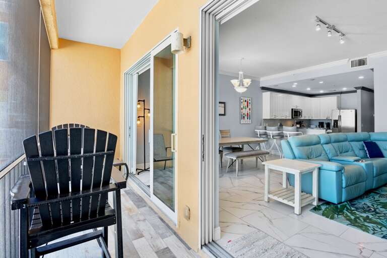 Balcony, Dining Area