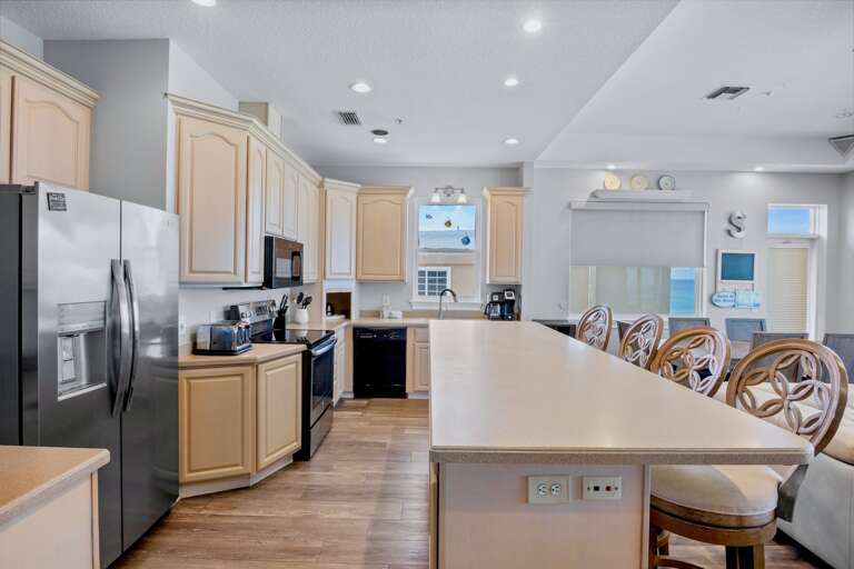 Fully equipped kitchen