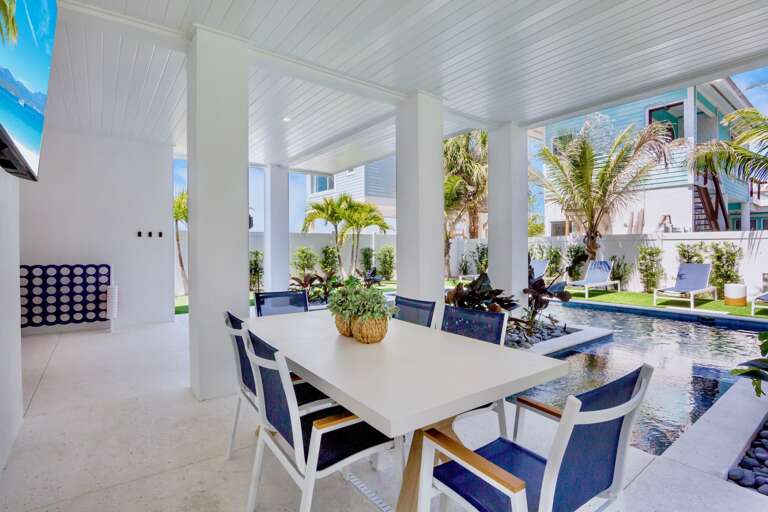 Outdoor Dining Area