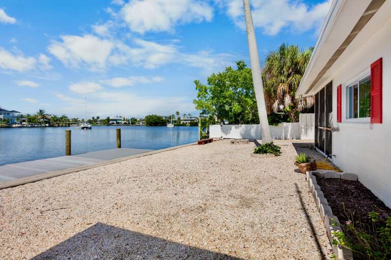 Backyard, Bayfront