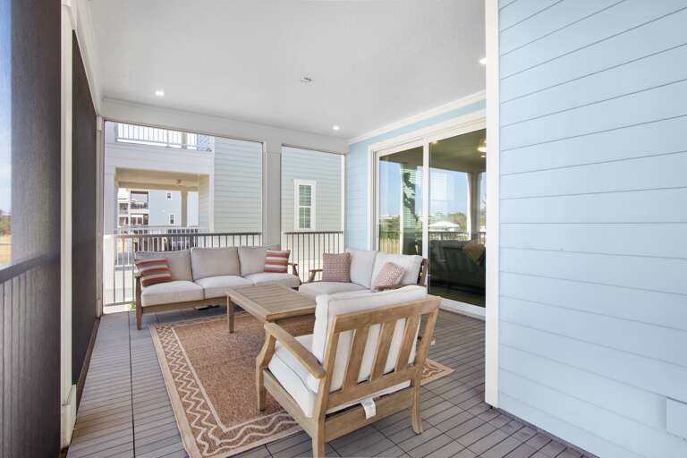 Main Balcony, Lounge Area