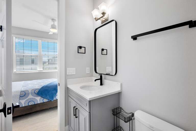 Second Bathroom, Jack and Jill